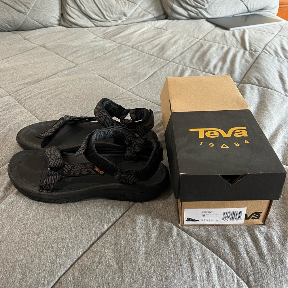 Men’s Tiva Hurricane XLT2 Size 10 Sandals Worn Once